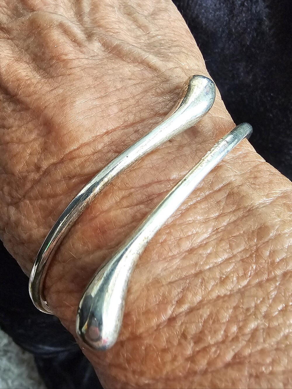 925 Silver Teardrop Open Cuff Bracelet - Silver